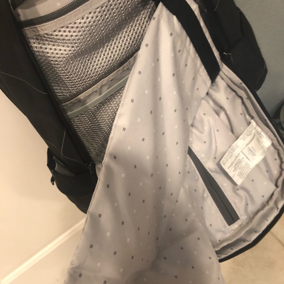 Lululemon cruiser backpack - Picture 9 of 13